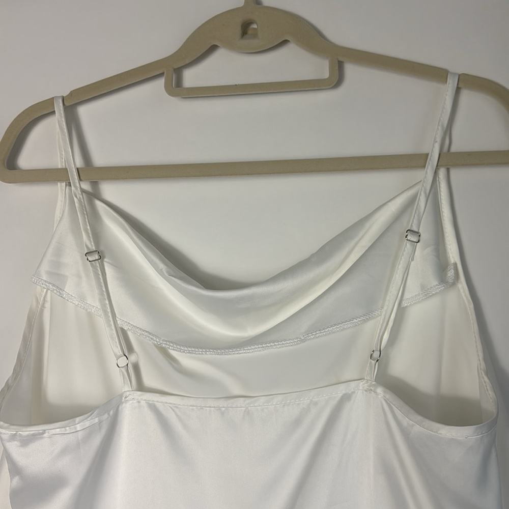 Elegant White‎ Satin Cami Top Size Large - Picture 4 of 7